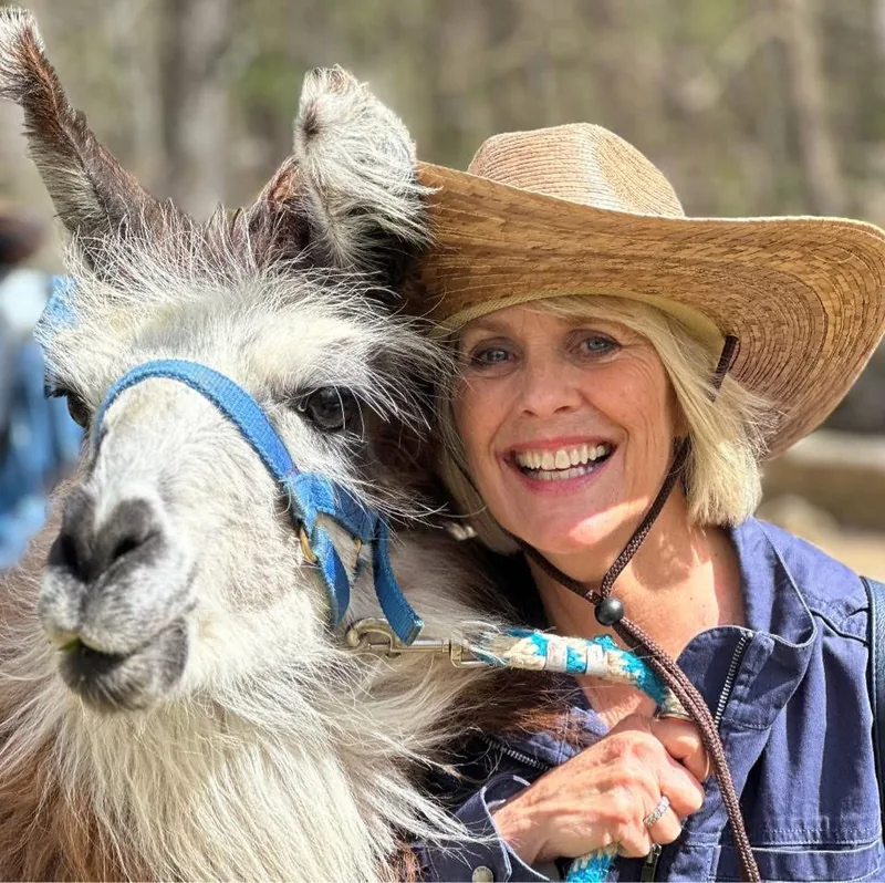 Jan with a llama